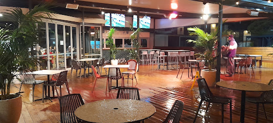 Christies Beach Hotel